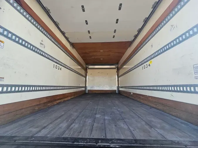 2019 FREIGHTLINER/MERCEDES M2 106