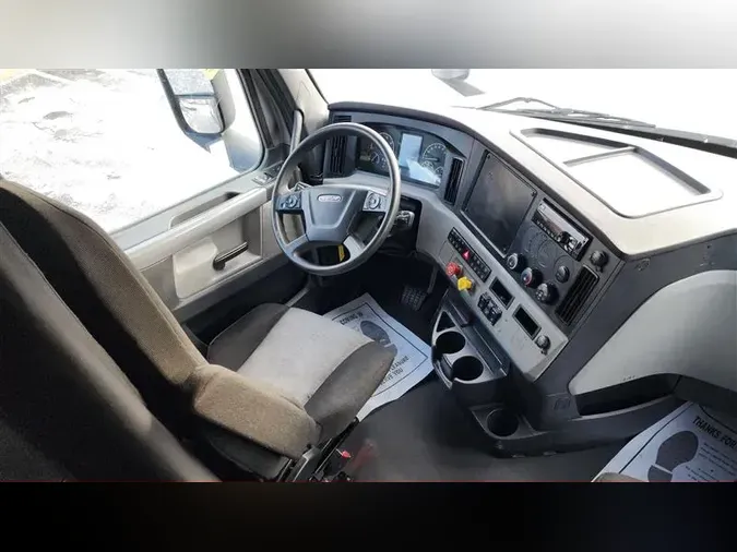 2021 FREIGHTLINER CA1261757e7bfbef34e24ae86c493399ba330