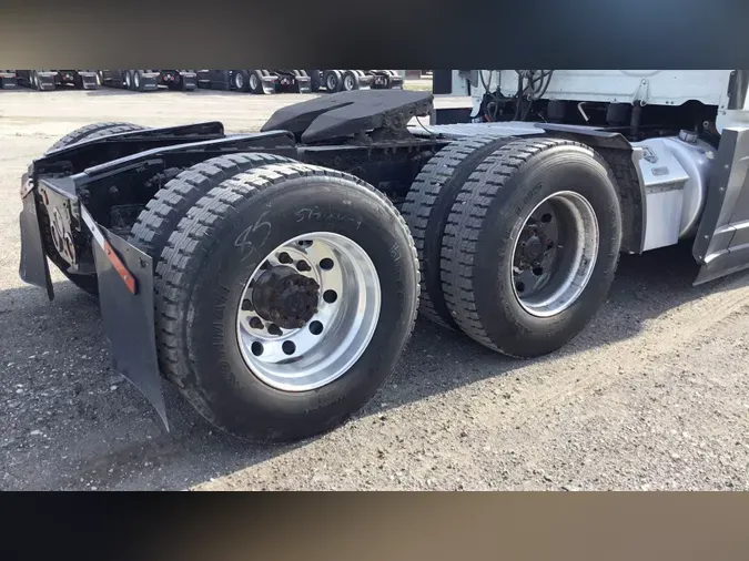 2021 Freightliner Cascadia 126