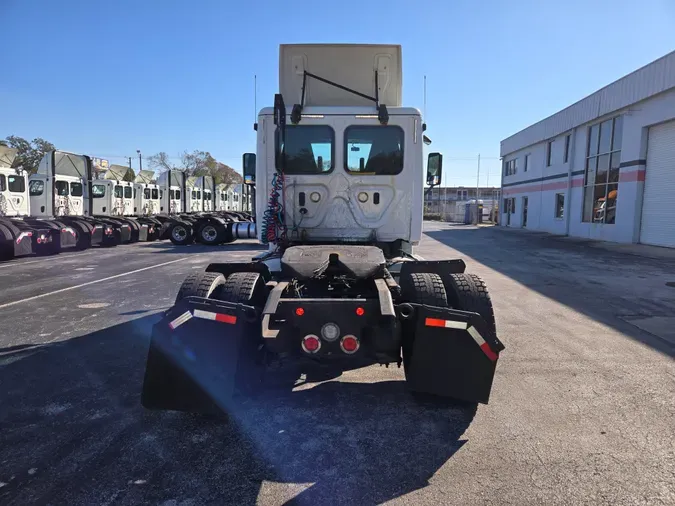 2018 FREIGHTLINER/MERCEDES CASCADIA 125