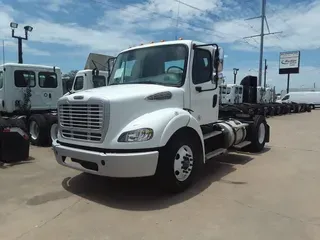2018 FREIGHTLINER M2-112