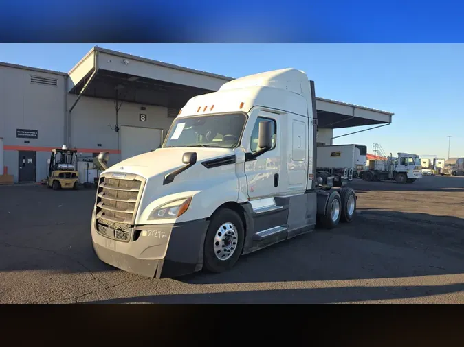 2022 Freightliner Cascadia 126175d9adb0b68378a92829b2978a38511