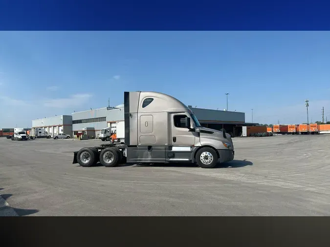 2022 Freightliner Cascadia 1261762e3203a34d3fed53d75727e586ab3