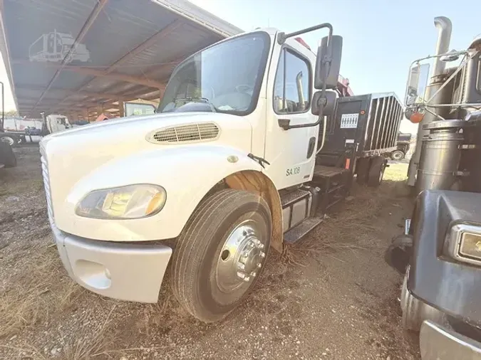 2012 FREIGHTLINER BUSINESS CLASS M2 1061765e72810fe58329511b2e98b2182cf