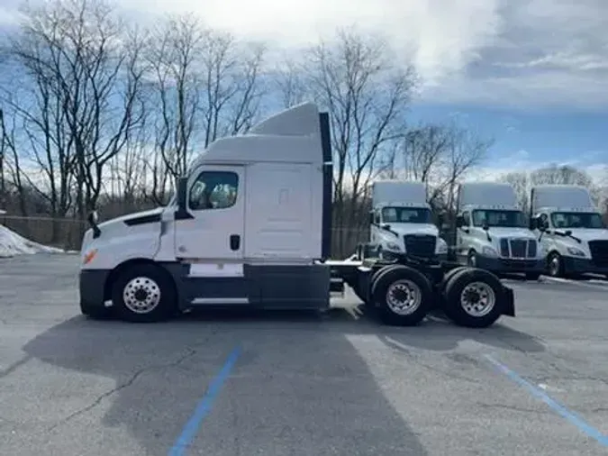 2020 Freightliner Cascadia