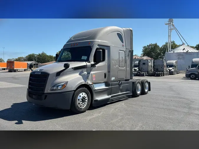 2025 Freightliner Cascadia 12617698385087f9697c261ad602d347c4f