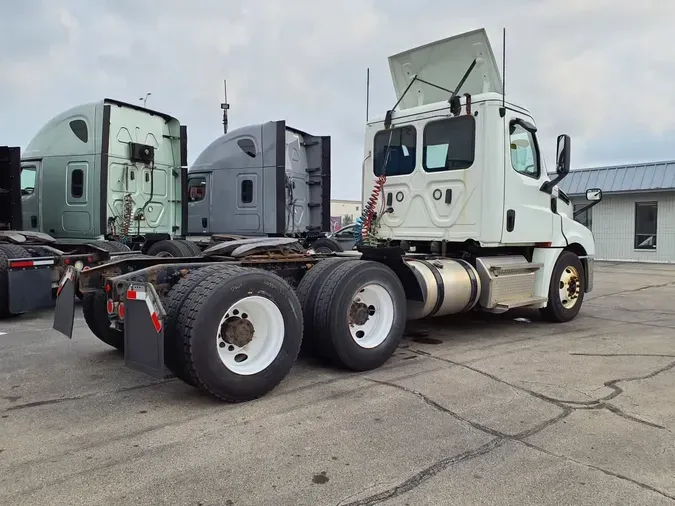 2020 FREIGHTLINER/MERCEDES NEW CASCADIA PX12664176e42f305f0f4f2f03c36e22439a829