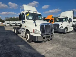 2019 FREIGHTLINER/MERCEDES CASCADIA 125
