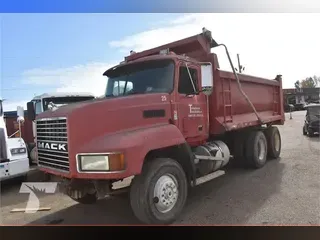 1991 MACK CH613