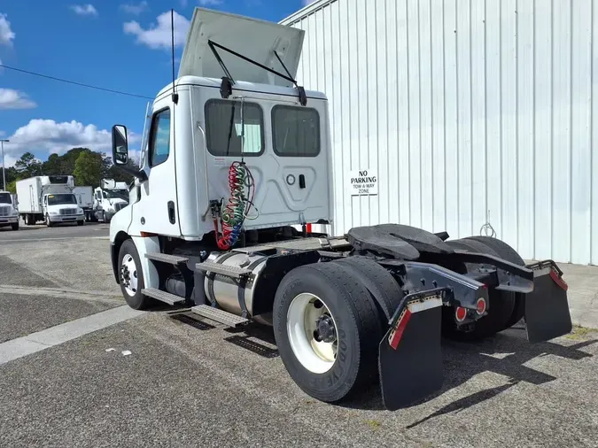 2022 FREIGHTLINER/MERCEDES CASCADIA PX12642ST