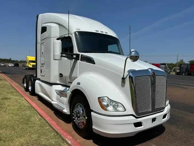 2020 KENWORTH T680177ad25aac8bb3ae173d55d56613ea28