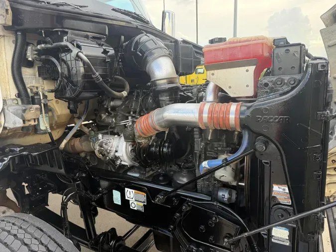2021 Peterbilt 567177b0d01670874b1e822973a16c840e0