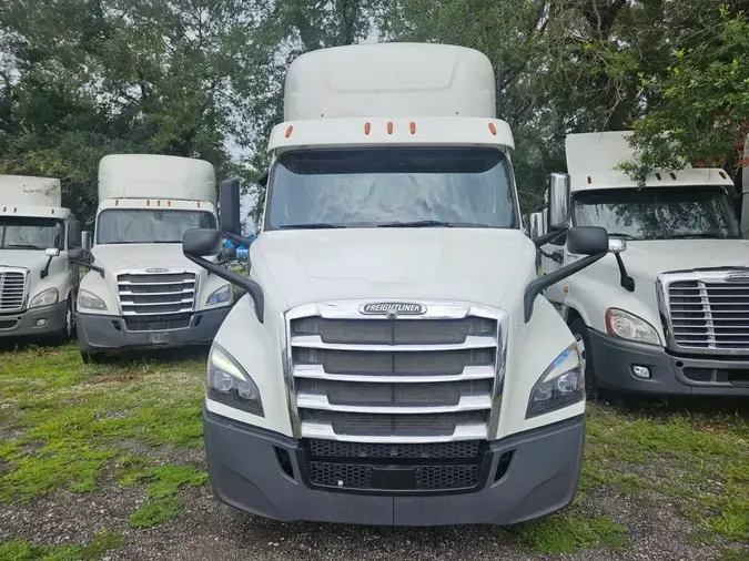 2020 FREIGHTLINER/MERCEDES NEW CASCADIA 1161780b3db8cc774c5b40cdb3227bf8ea7