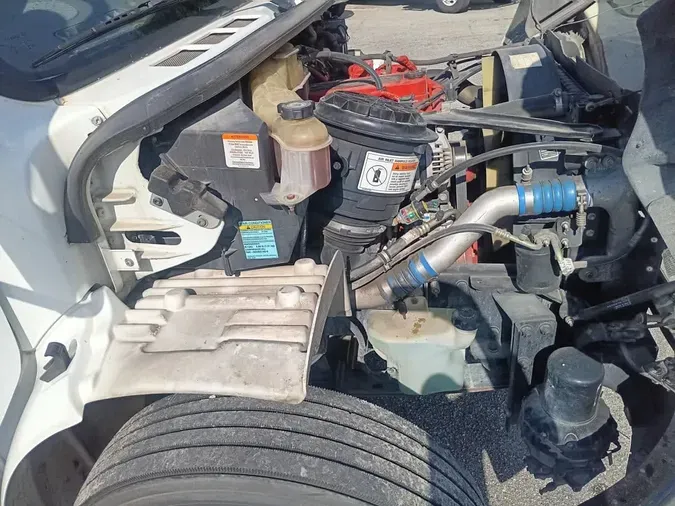 2018 FREIGHTLINER M2 106