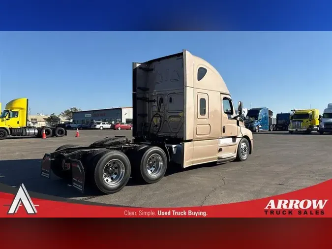 2020 FREIGHTLINER CASCADEVO1