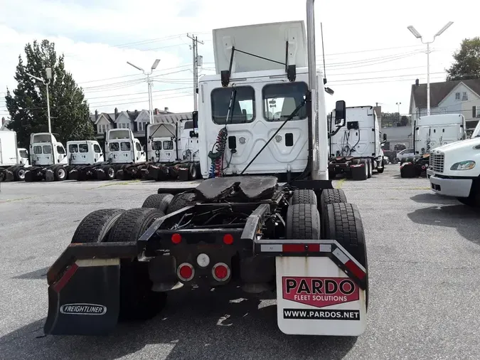 2016 FREIGHTLINER CASCADIA