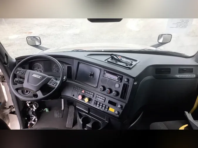 2024 Freightliner Cascadia
