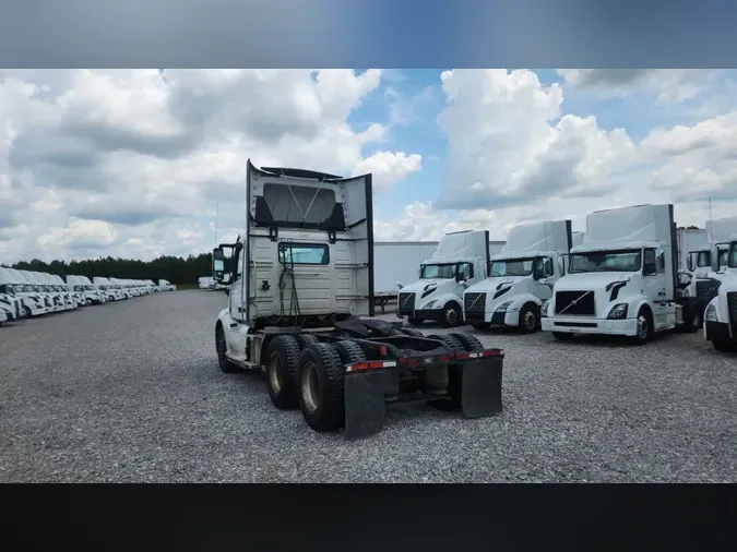 2019 Volvo VNL3001790097b86ffdc2c75bcf432be004453