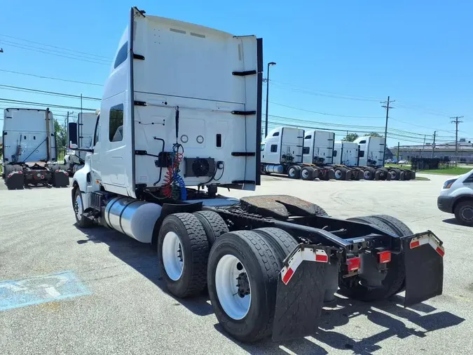 2019 NAVISTAR INTERNATIONAL LT625 SLPR CAB