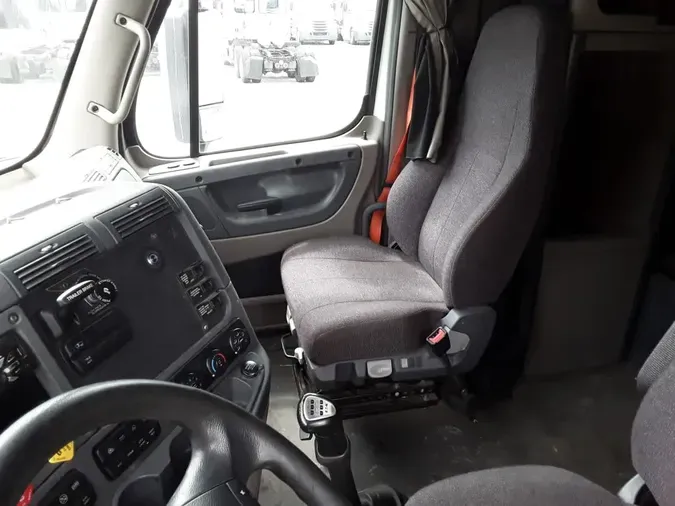 2020 FREIGHTLINER/MERCEDES CASCADIA 12517918ca46e6e2ce23d0252cae221f6c7