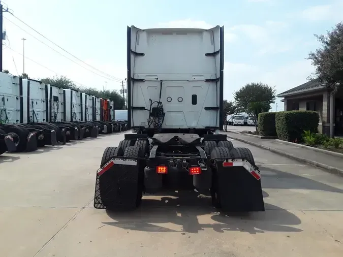 2022 NAVISTAR INTERNATIONAL LT625 SLPR CAB