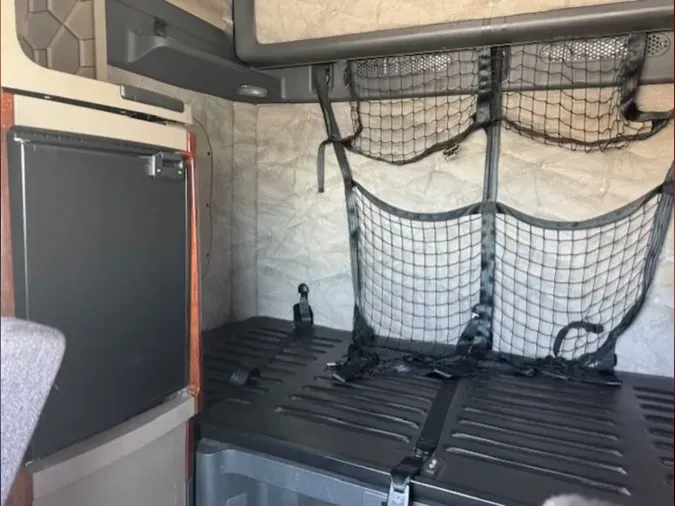 2018 FREIGHTLINER CASCADIA 125