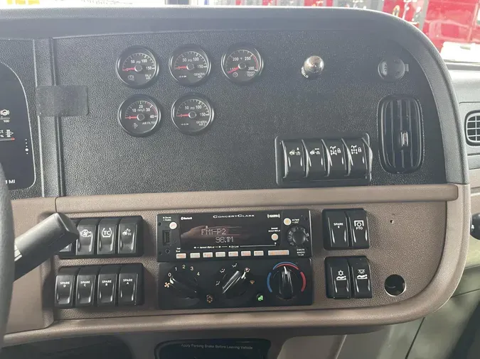 2023 Peterbilt 389179989bb7be06f68098d798f014b6fc0