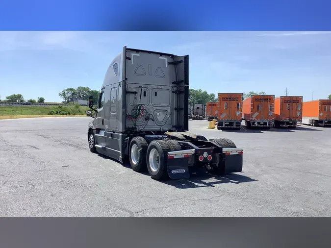 2024 Freightliner Cascadia 126179b8f3ee6a72be5fa8f276b1951f2d3