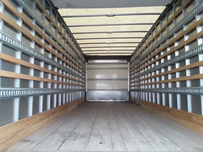 2019 FREIGHTLINER/MERCEDES M2 106