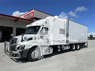 2016 Freightliner CASCADIA 113