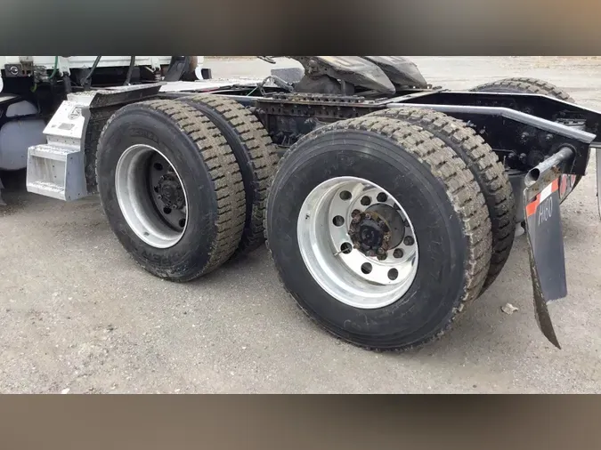 2022 Freightliner Cascadia 126