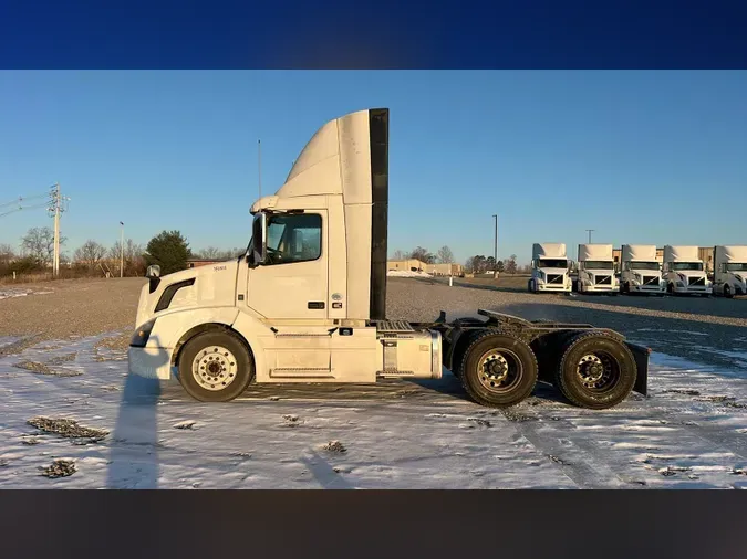 2018 Volvo VNL300