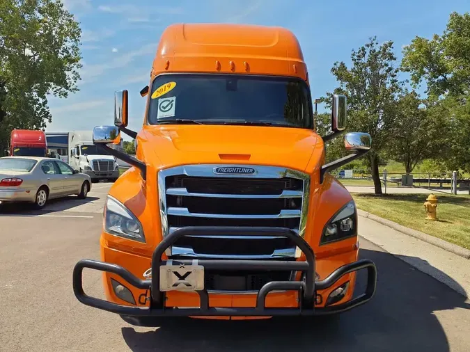 2019 FREIGHTLINER NEW CASCADIA PX12664