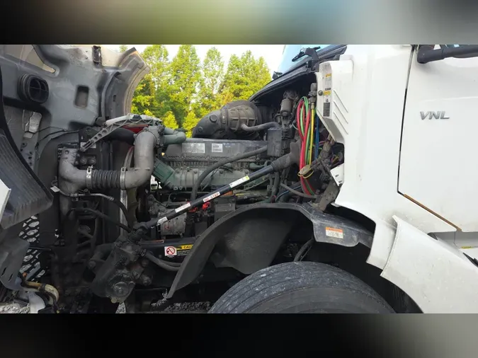2019 Volvo VNL300