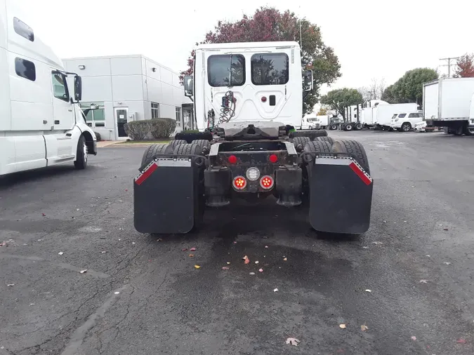 2016 FREIGHTLINER/MERCEDES CASCADIA 125