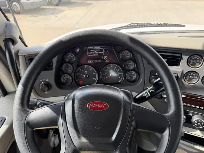 2020 Peterbilt 579