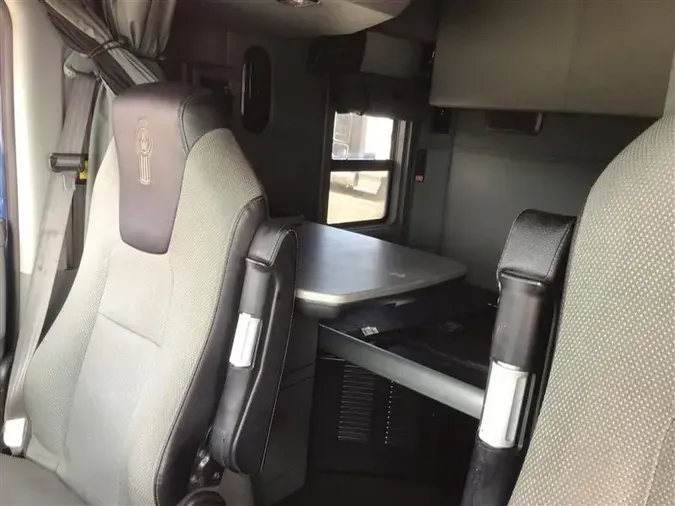 2022 KENWORTH T680