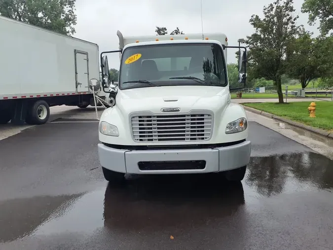 2017 FREIGHTLINER M2 106
