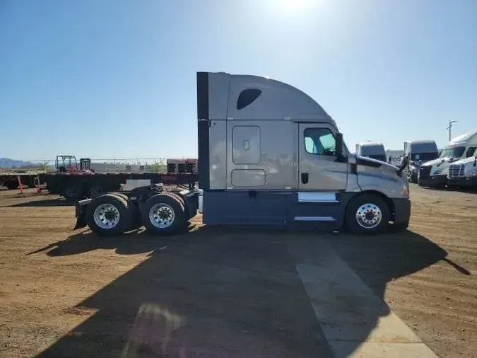 2020 Freightliner Cascadia