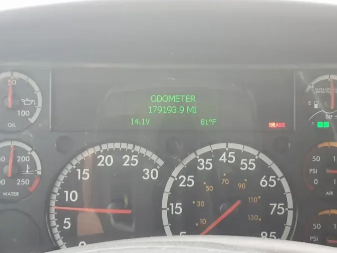 2020 FREIGHTLINER/MERCEDES M2 10617ad0e4759f3f9ec7827d608255a0245