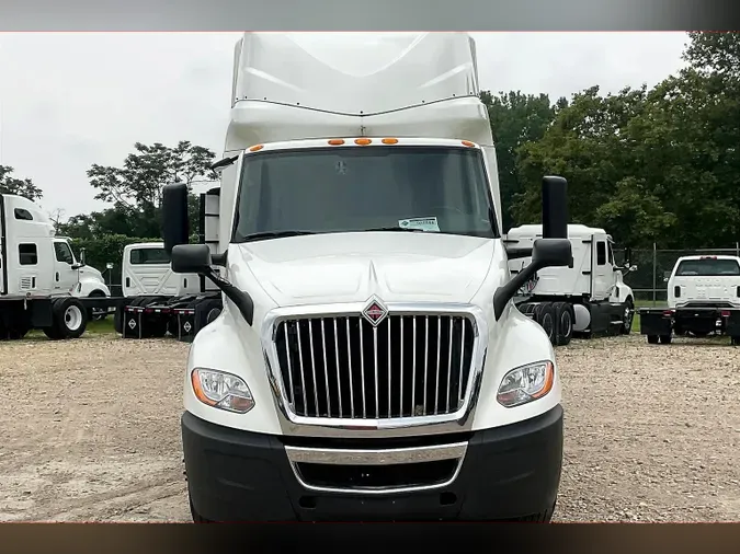 2022 INT LT625 6x4