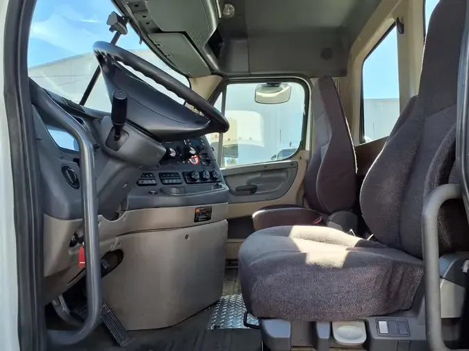 2019 FREIGHTLINER/MERCEDES CASCADIA 125