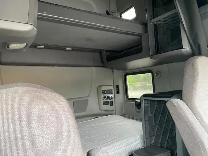 2020 International LT625