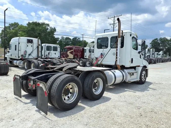 2019 FREIGHTLINER NEW CASCADIA PX12664