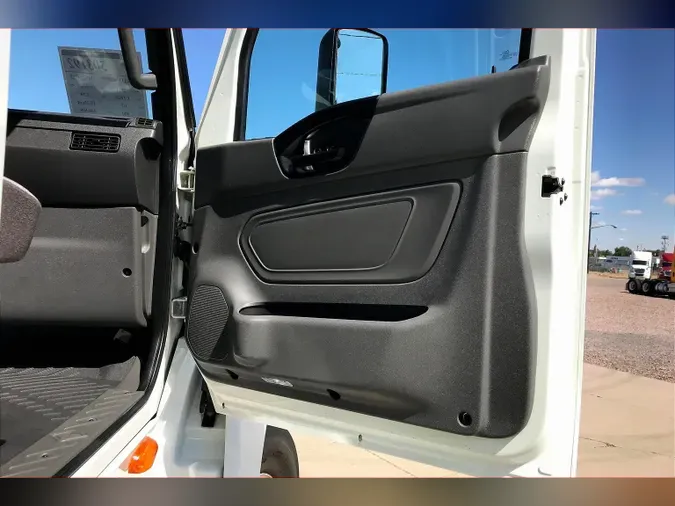 2021 INT LT625 6x4
