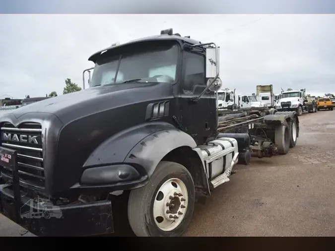 2013 MACK GRANITE GU81317ba1ddfb43dae510bb3944f023f42e6