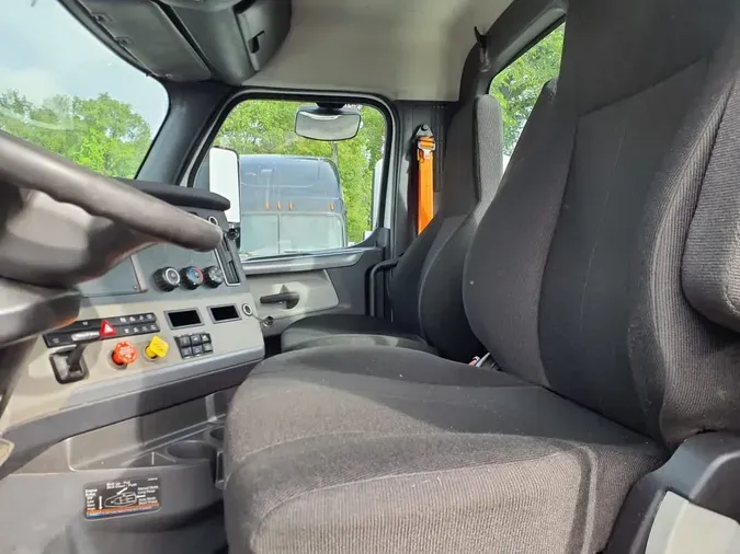 2019 FREIGHTLINER NEW CASCADIA PX12664