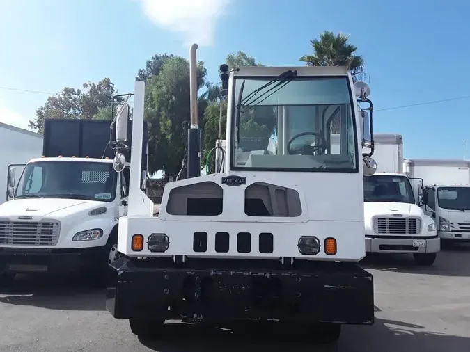 2019 AUTOCAR YARD TRACTOR