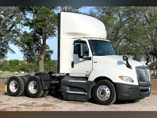 2021 INT LT625 6x4
