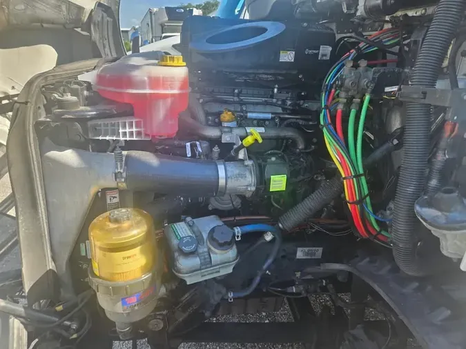 2019 FREIGHTLINER NEW CASCADIA 116